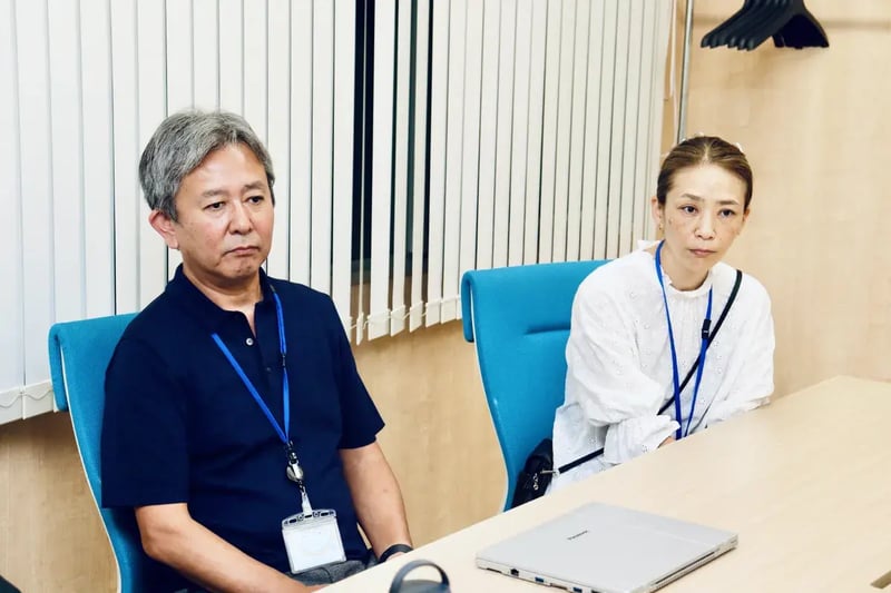 04_亀田取締役と田平コールセンターリーダー_障がい者専門保険のぜんち共済に学ぶ、「人に仕事を合わせる」障がい者雇用