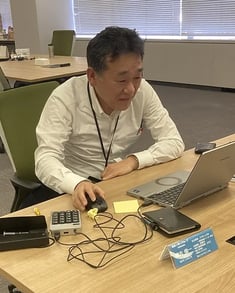 1人目のアクティング担当マネージャー